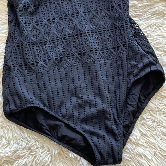 Profile by Gottex Notre Dame High Neck One Piece Swimsuit - Picture 5 of 10